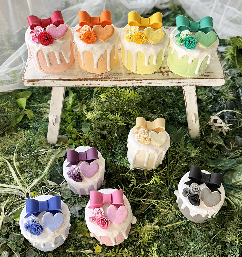 推しカラーフェイクケーキ